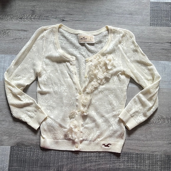 Hollister Ivory Cream Lace Cardigan Sweater with Floral Details Size Small - Picture 2 of 10